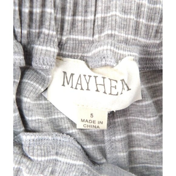 Girl's Two Piece Outfit Gray Short Sleeve Top Matching Shorts size 5 NWT - Picture 6 of 6